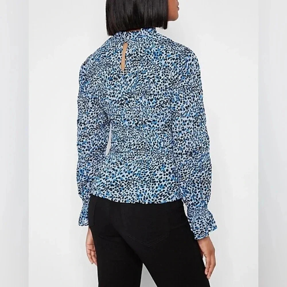 Express NWT Leopard Print Smocked Balloon Sleeve Peplum Top - Picture 3 of 10